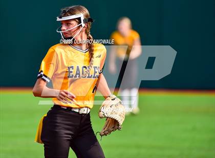 Thumbnail 2 in Brookeland vs. Jonesboro (UIL Softball 1A Final) photogallery.