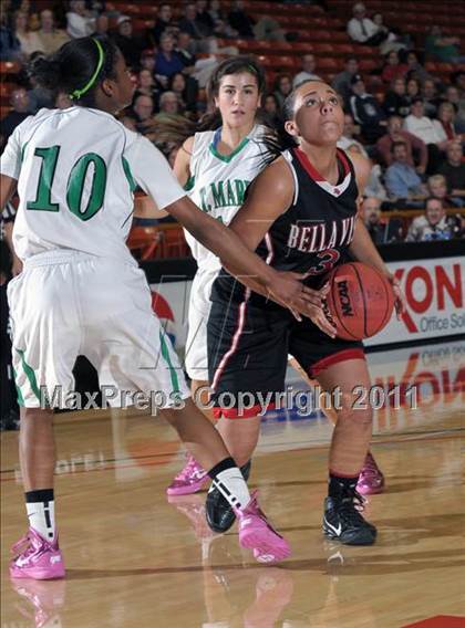 Thumbnail 3 in St. Mary's vs. Bella Vista (CIF SJS D2 Semifinals) photogallery.