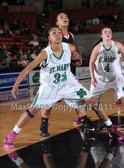 Thumbnail 3 in St. Mary's vs. Bella Vista (CIF SJS D2 Semifinals) photogallery.