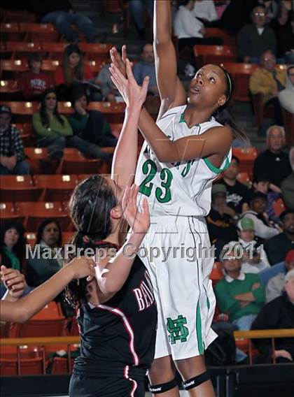Thumbnail 3 in St. Mary's vs. Bella Vista (CIF SJS D2 Semifinals) photogallery.