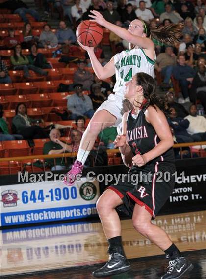 Thumbnail 3 in St. Mary's vs. Bella Vista (CIF SJS D2 Semifinals) photogallery.