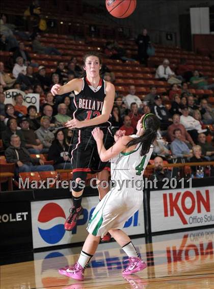 Thumbnail 2 in St. Mary's vs. Bella Vista (CIF SJS D2 Semifinals) photogallery.