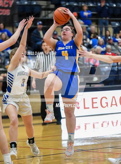 Thumbnail 1 in Huckabay vs Dodd City (UIL Region III-1A Semifinal) photogallery.