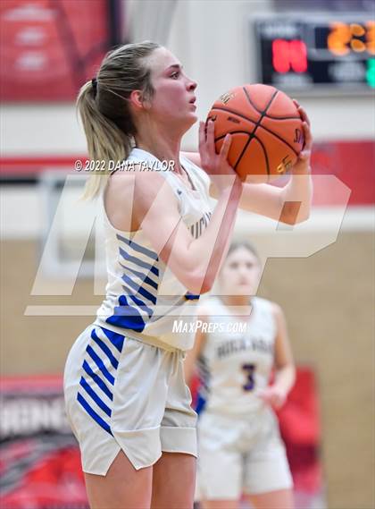 Thumbnail 3 in Huckabay vs Dodd City (UIL Region III-1A Semifinal) photogallery.