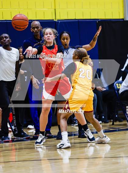 Thumbnail 1 in Nazareth vs Murry Bergtraum (City Is Mine Classic) photogallery.