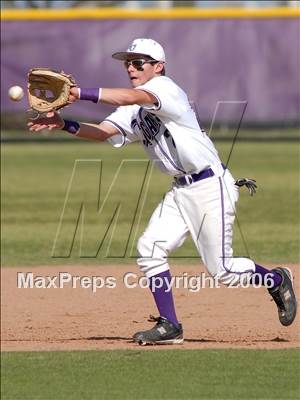 Thumbnail 2 in Los Osos @ Rancho Cucamonga photogallery.