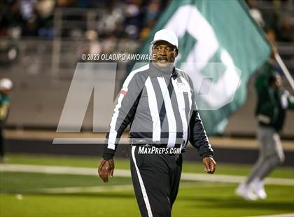 Thumbnail 1 in Lancaster @ Longview (UIL Football 5A Division I Region II Regional Playoff) photogallery.