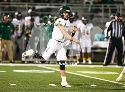Thumbnail 3 in Lancaster @ Longview (UIL Football 5A Division I Region II Regional Playoff) photogallery.