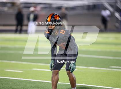 Thumbnail 1 in Lancaster @ Longview (UIL Football 5A Division I Region II Regional Playoff) photogallery.