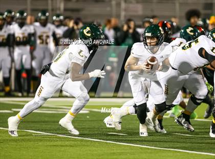 Thumbnail 2 in Lancaster @ Longview (UIL Football 5A Division I Region II Regional Playoff) photogallery.