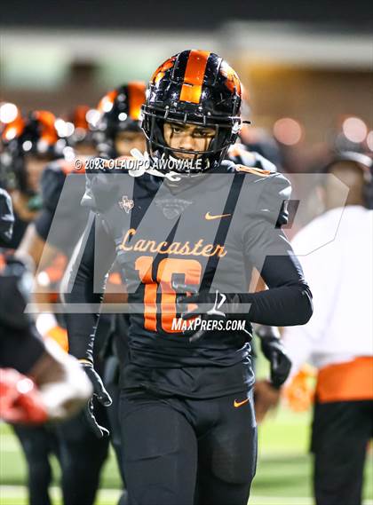 Thumbnail 1 in Lancaster @ Longview (UIL Football 5A Division I Region II Regional Playoff) photogallery.