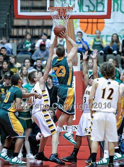 Thumbnail 3 in Sierra vs. Kingsburg (CIF CS D4 Final) photogallery.