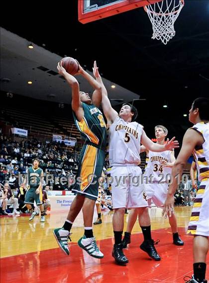 Thumbnail 3 in Sierra vs. Kingsburg (CIF CS D4 Final) photogallery.