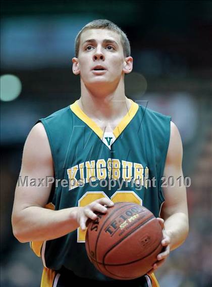 Thumbnail 3 in Sierra vs. Kingsburg (CIF CS D4 Final) photogallery.