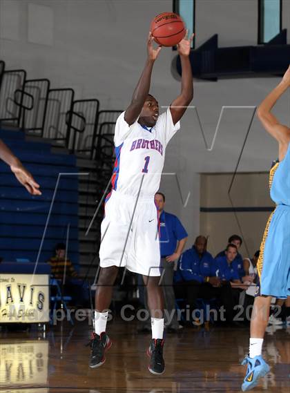 Thumbnail 1 in Center vs. Christian Brothers (Les Curry Invitational) photogallery.