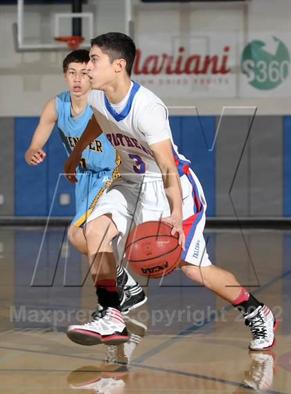 Thumbnail 3 in Center vs. Christian Brothers (Les Curry Invitational) photogallery.