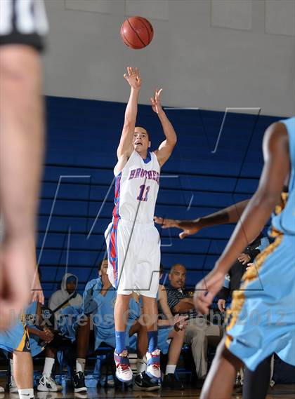 Thumbnail 2 in Center vs. Christian Brothers (Les Curry Invitational) photogallery.