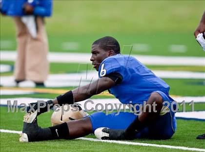 Thumbnail 1 in Mainland vs. West Point (Gridiron Challenge) photogallery.