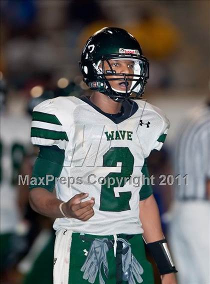 Thumbnail 3 in Mainland vs. West Point (Gridiron Challenge) photogallery.