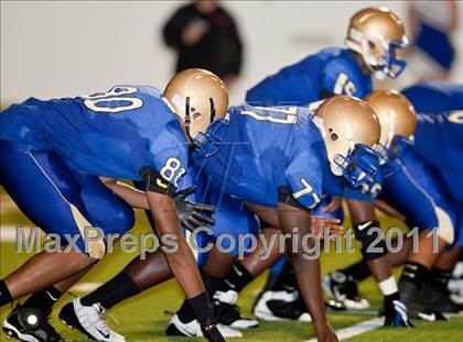 Thumbnail 1 in Mainland vs. West Point (Gridiron Challenge) photogallery.