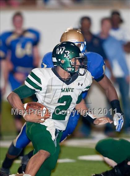 Thumbnail 1 in Mainland vs. West Point (Gridiron Challenge) photogallery.