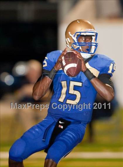 Thumbnail 3 in Mainland vs. West Point (Gridiron Challenge) photogallery.