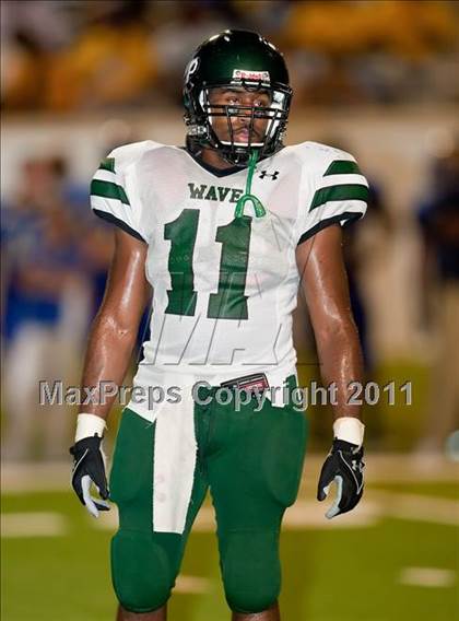 Thumbnail 1 in Mainland vs. West Point (Gridiron Challenge) photogallery.