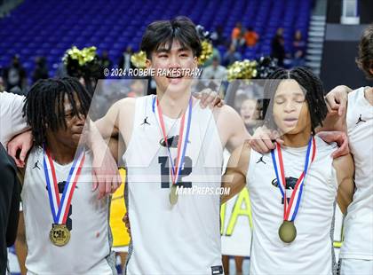 Thumbnail 1 in Plano East vs. Stony Point (UIL 6A Basketball Final Medal Ceremony) photogallery.