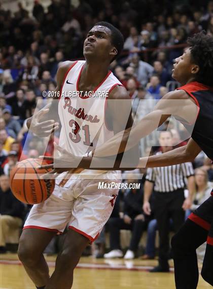Thumbnail 3 in New Albany vs. North Central photogallery.