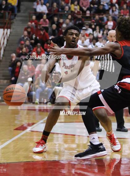 Thumbnail 3 in New Albany vs. North Central photogallery.
