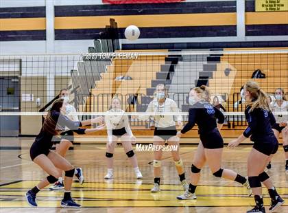 Thumbnail 2 in Gardner-Edgerton @ Shawnee Mission West photogallery.