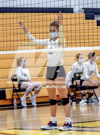 Thumbnail 3 in Gardner-Edgerton @ Shawnee Mission West photogallery.