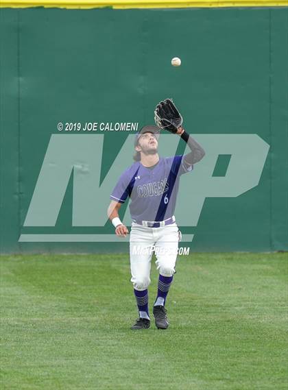 Thumbnail 2 in Steele vs Franklin (San Antonio Classic) photogallery.