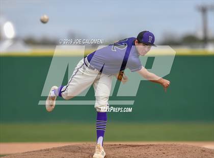Thumbnail 3 in Steele vs Franklin (San Antonio Classic) photogallery.