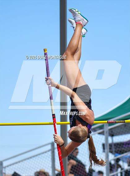 Thumbnail 3 in Puma Rise and Shine Invitational (Pole Vault) photogallery.