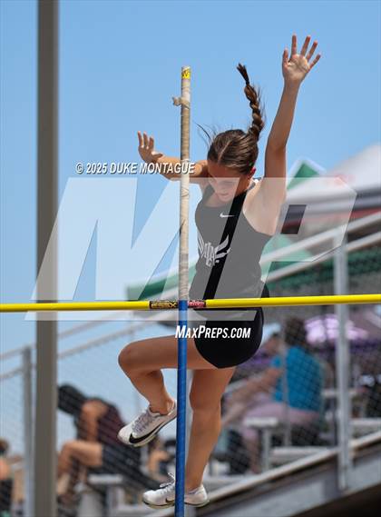 Thumbnail 3 in Puma Rise and Shine Invitational (Pole Vault) photogallery.