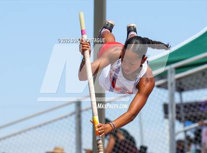 Thumbnail 1 in Puma Rise and Shine Invitational (Pole Vault) photogallery.