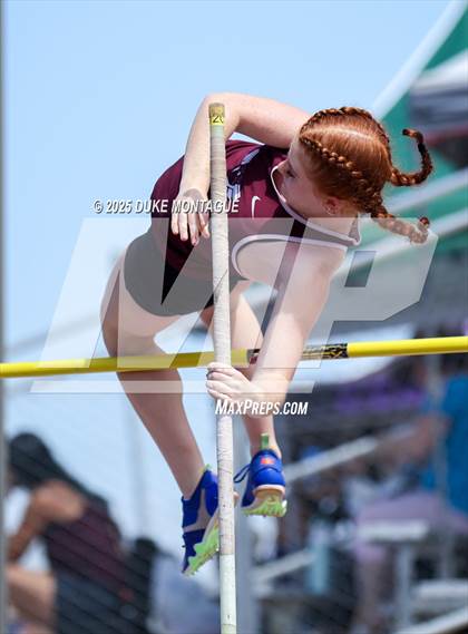 Thumbnail 3 in Puma Rise and Shine Invitational (Pole Vault) photogallery.