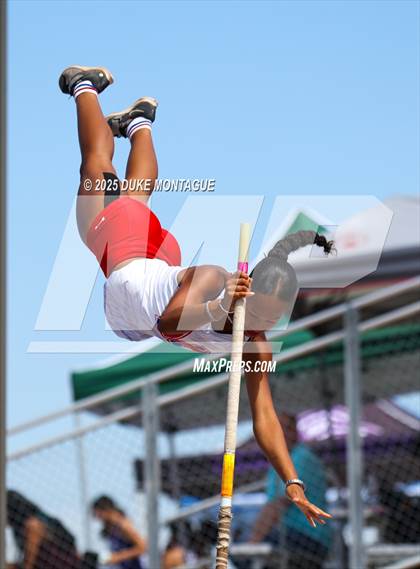 Thumbnail 2 in Puma Rise and Shine Invitational (Pole Vault) photogallery.