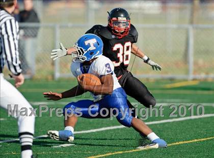 Thumbnail 3 in Muskego vs. Tremper (WIAA Div.1 Playoffs Rd.2) photogallery.