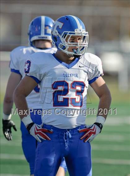 Thumbnail 3 in Muskego vs. Tremper (WIAA Div.1 Playoffs Rd.2) photogallery.