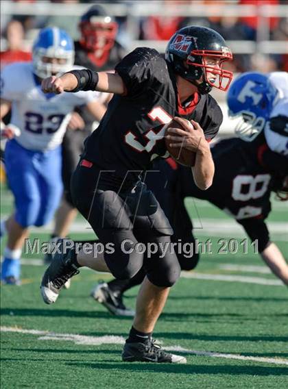 Thumbnail 1 in Muskego vs. Tremper (WIAA Div.1 Playoffs Rd.2) photogallery.