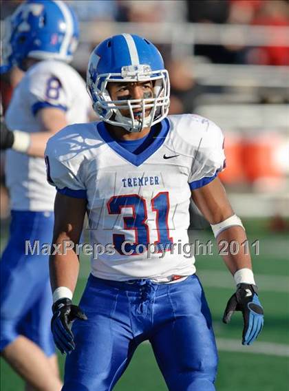 Thumbnail 2 in Muskego vs. Tremper (WIAA Div.1 Playoffs Rd.2) photogallery.