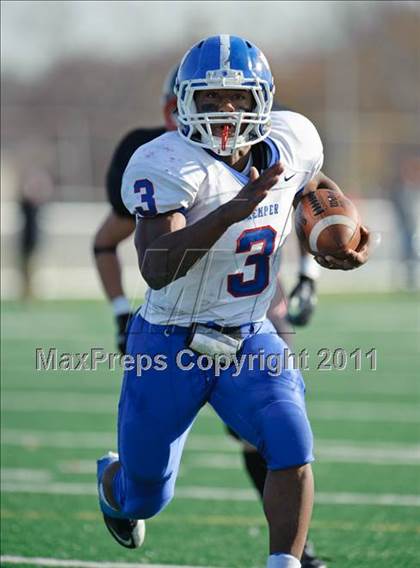 Thumbnail 1 in Muskego vs. Tremper (WIAA Div.1 Playoffs Rd.2) photogallery.
