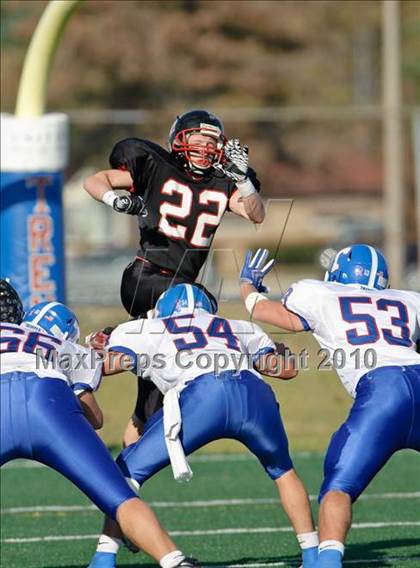 Thumbnail 1 in Muskego vs. Tremper (WIAA Div.1 Playoffs Rd.2) photogallery.