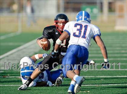 Thumbnail 1 in Muskego vs. Tremper (WIAA Div.1 Playoffs Rd.2) photogallery.