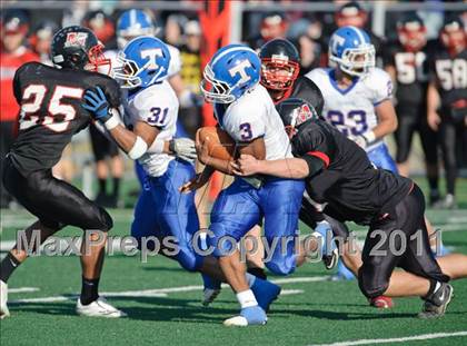 Thumbnail 1 in Muskego vs. Tremper (WIAA Div.1 Playoffs Rd.2) photogallery.