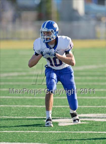 Thumbnail 2 in Muskego vs. Tremper (WIAA Div.1 Playoffs Rd.2) photogallery.