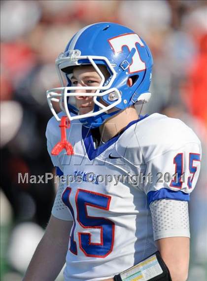 Thumbnail 3 in Muskego vs. Tremper (WIAA Div.1 Playoffs Rd.2) photogallery.