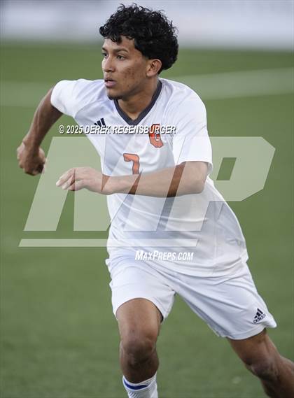 Thumbnail 2 in Greeley Central vs Mullen (CHSAA 4A Championship Final) photogallery.